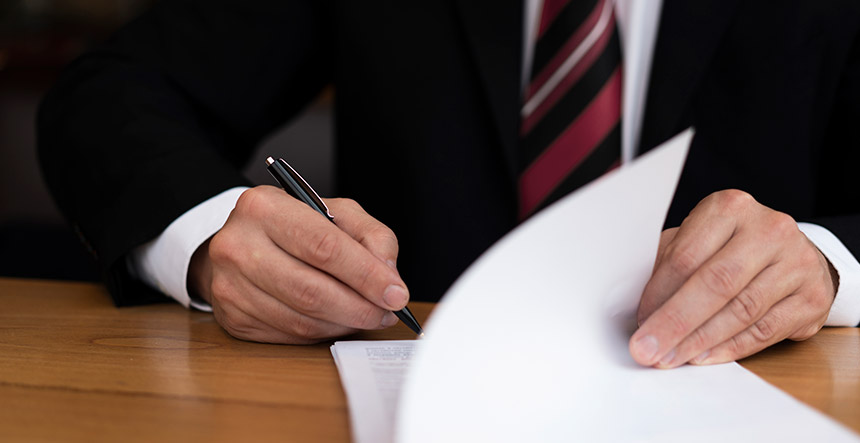 Diplomados en derecho: fórmate en áreas clave del ejercicio jurídico sin ser abogado